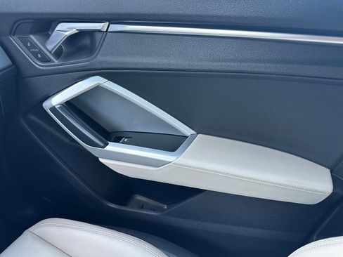 Used 2022 Audi Q3 2.0T Premium image 40