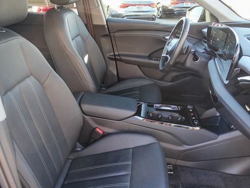 Certified 2025 Audi Q6 e-tron Premium w/ Convenience Package image 25