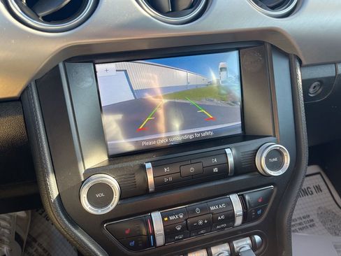 Used 2021 Ford Mustang Premium image 18