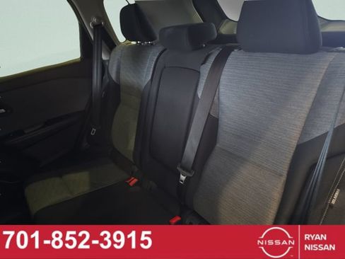 Certified 2023 Nissan Rogue SV AWD/4WD image 39
