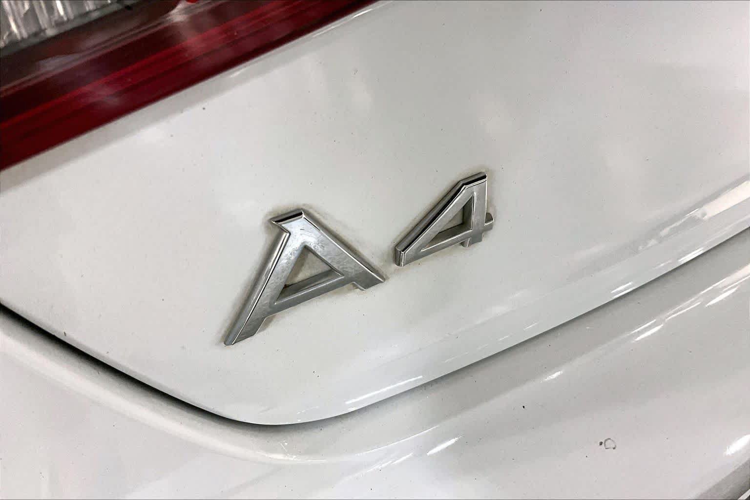 Used 2018 Audi A4 2.0T Premium Plus w/ Premium Plus Package AWD/4WD image 33
