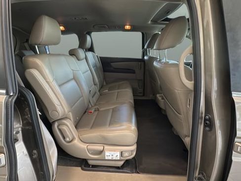 Used 2012 Honda Odyssey EX-L image 17