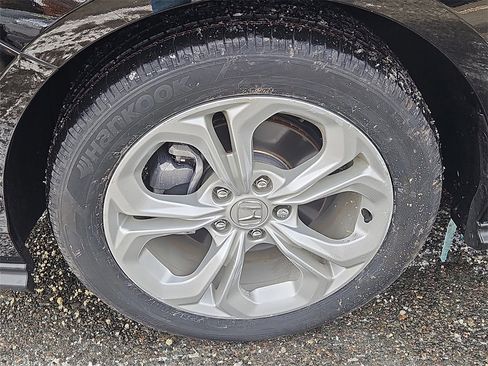 Certified 2023 Honda Accord LX image 7