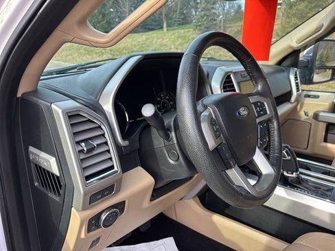 Used 2015 Ford F150 Lariat w/ Equipment Group 502A Luxury image 13