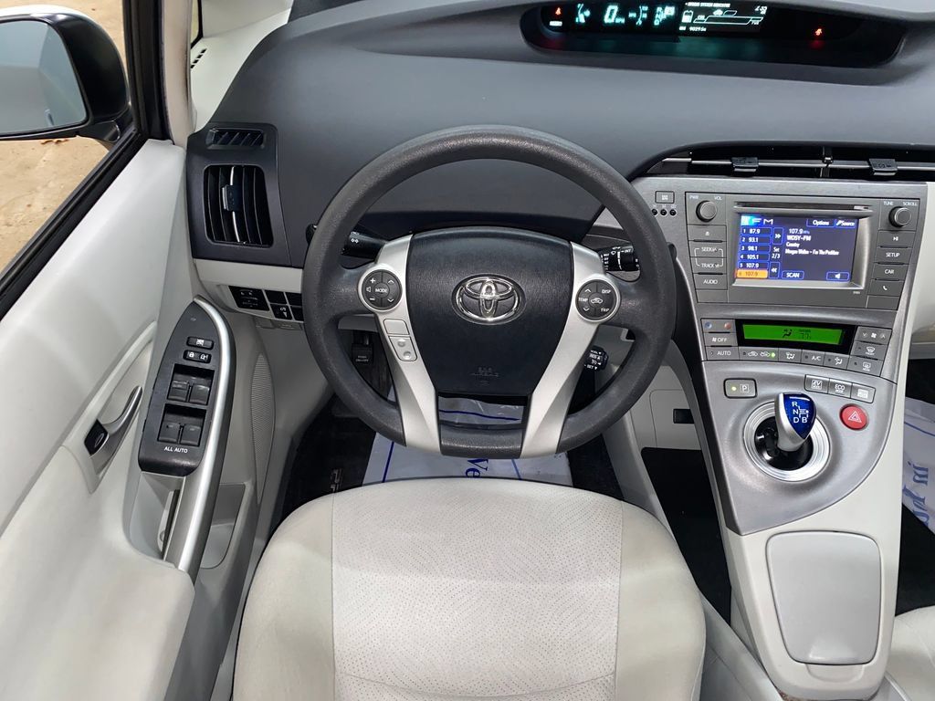 Used 2015 Toyota Prius Two FWD image 20