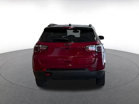 Used 2025 Jeep Compass Trailhawk AWD/4WD image 9