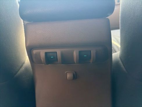 Used 2017 Jeep Wrangler Unlimited Sahara w/ Connectivity Group image 14