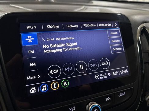 Used 2022 Chevrolet Equinox RS w/ RS Leather Package image 17