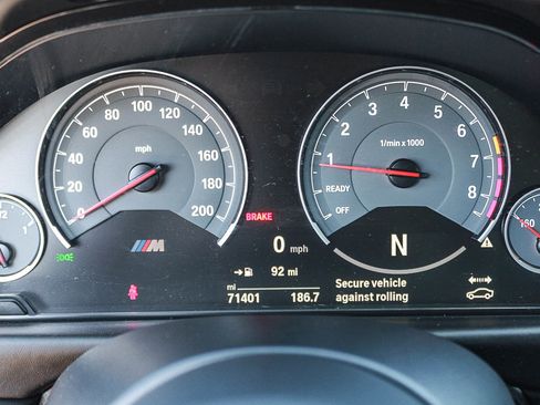 Used 2016 BMW M3 RWD image 23