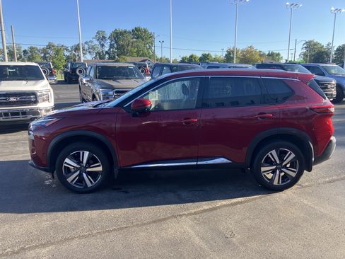 Used 2023 Nissan Rogue SL AWD/4WD image 4