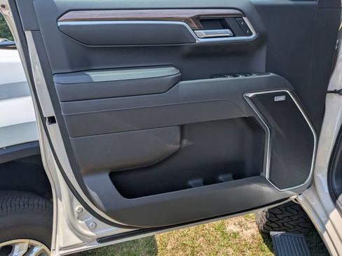 New 2026 Chevrolet Silverado 1500 RST AWD/4WD image 8