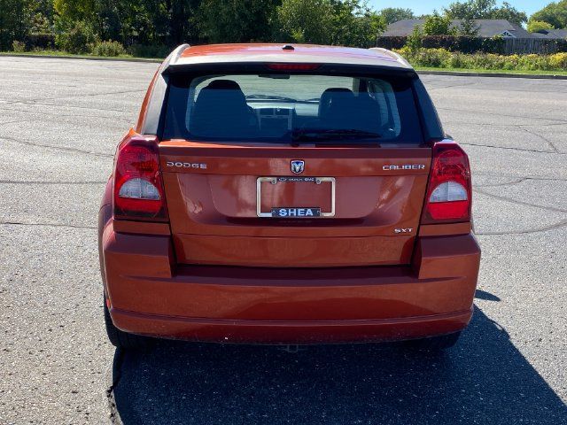 Used 2009 Dodge Caliber SXT FWD image 11