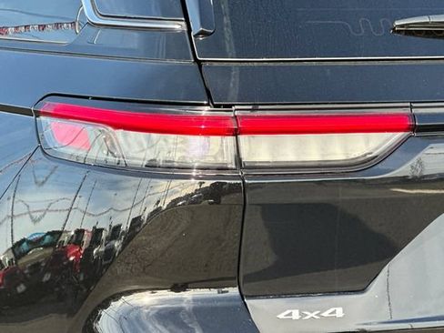 New 2025 Jeep Grand Cherokee Laredo X AWD/4WD image 25