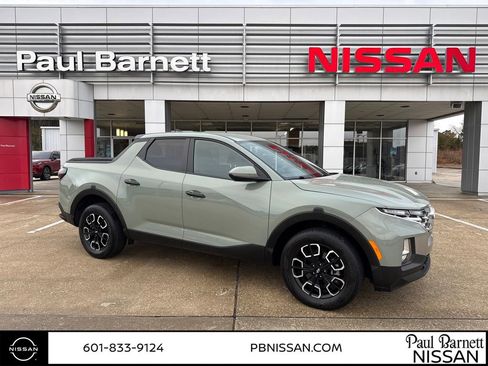 Used 2023 Hyundai Santa Cruz SEL image 1