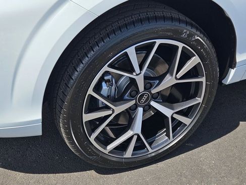 New 2026 Audi Q3 quattro 2.0T AWD/4WD image 10