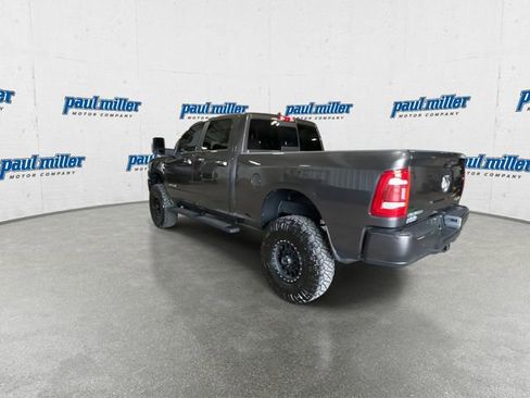 Used 2024 RAM 2500 Laramie AWD/4WD image 8
