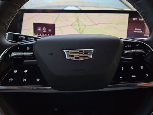 Used 2025 Cadillac Escalade Premium Luxury w/ Touring Package image 10