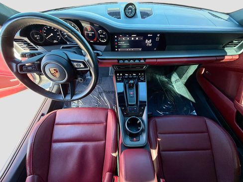 Used 2024 Porsche 911 Carrera 4 image 15