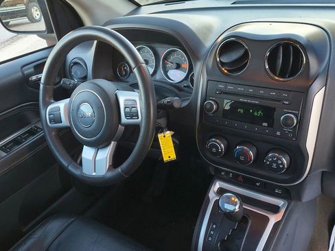 Used 2015 Jeep Compass High Altitude image 4