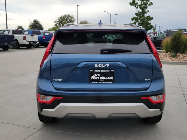 Used 2023 Kia Niro EX Touring FWD image 4