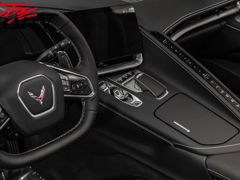 Used 2024 Chevrolet Corvette Stingray w/ Z51 Performance Package image 35