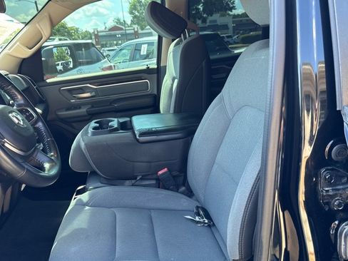 Used 2019 RAM 1500 Big Horn AWD/4WD image 6