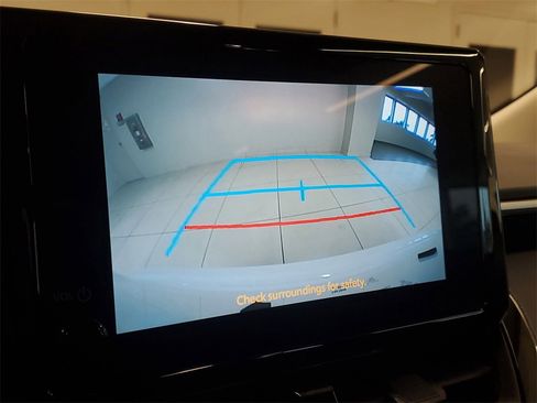 Used 2025 Toyota Corolla LE image 26