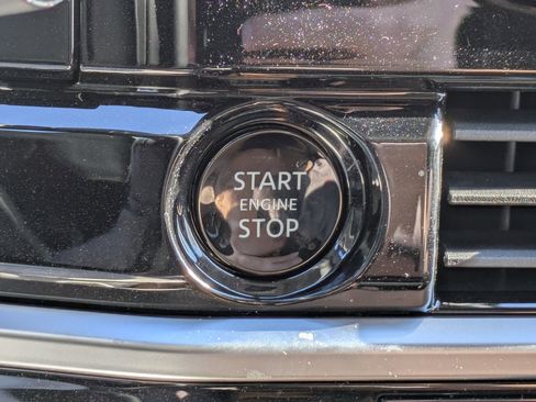 New 2025 Nissan Pathfinder Platinum w/ Cargo Package image 11