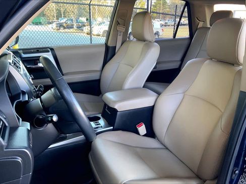 Used 2022 Toyota 4Runner SR5 Premium w/ Moonroof Package image 13