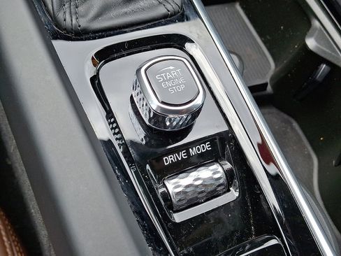 Used 2019 Volvo XC60 T5 Inscription image 26