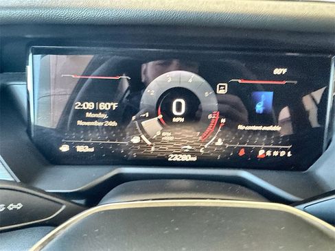 Certified 2025 GMC Acadia Elevation image 11