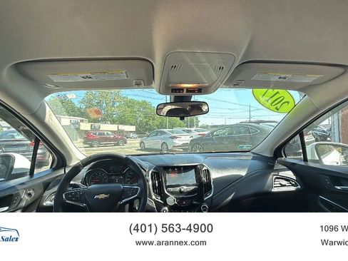 Used 2017 Chevrolet Cruze Premier FWD image 22
