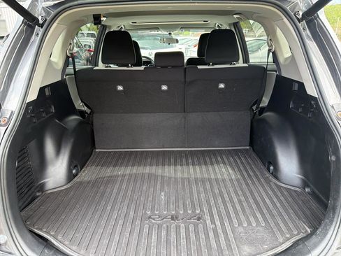 Used 2016 Toyota RAV4 XLE AWD/4WD image 11