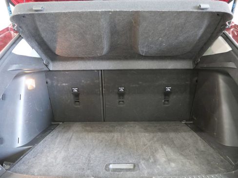 Used 2025 Chevrolet Trax LT FWD image 24