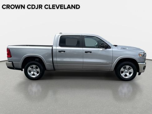 Used 2025 RAM 1500 Big Horn AWD/4WD image 3