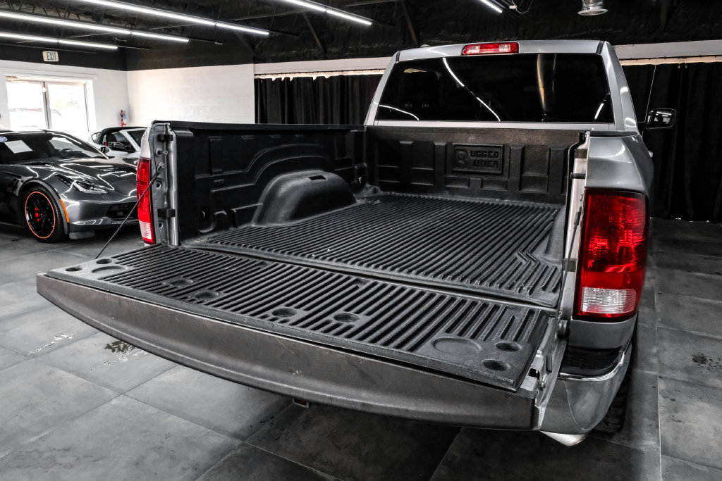 Used 2021 RAM 1500 Classic SLT AWD/4WD image 60