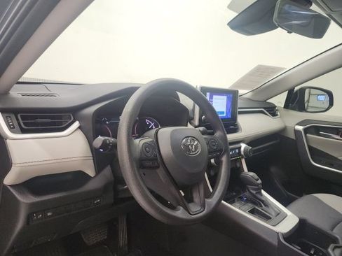 Certified 2025 Toyota RAV4 XLE w/ Convenience Package FWD image 12