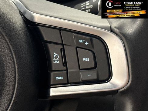 Used 2020 Jaguar E-PACE R-Dynamic S AWD/4WD image 26