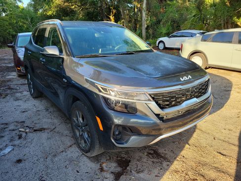Used 2023 Kia Seltos S w/ Navigation Package AWD/4WD image 15