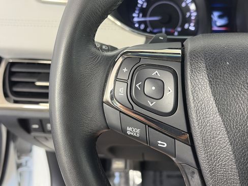 Used 2015 Toyota Avalon XLE Touring FWD image 27