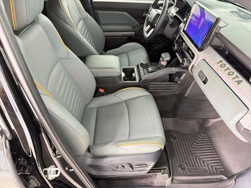 Used 2024 Toyota Tacoma 4x4 Double Cab Hybrid image 29