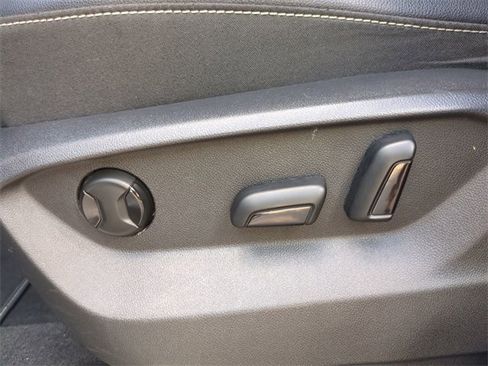 Used 2022 Volkswagen Atlas SE image 18