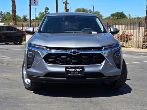 New 2026 Chevrolet Trax LS w/ LS Convenience Package image 2