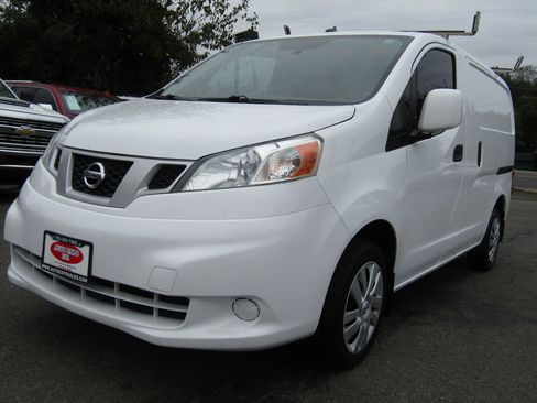 Used 2021 Nissan NV200 SV image 3