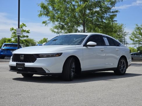 Used 2024 Honda Accord EX image 16