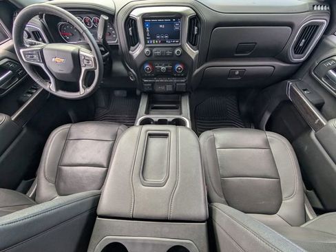 Used 2022 Chevrolet Silverado 2500 LTZ w/ LTZ Convenience Package image 12