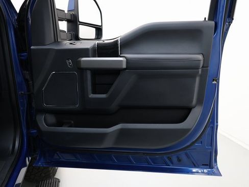 Used 2022 Ford F350 Platinum w/ Tremor Off-Road Package image 70