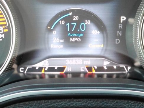 Used 2020 Jeep Cherokee Trailhawk AWD/4WD image 37