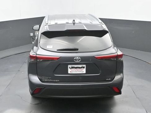 Used 2020 Toyota Highlander XLE FWD image 32