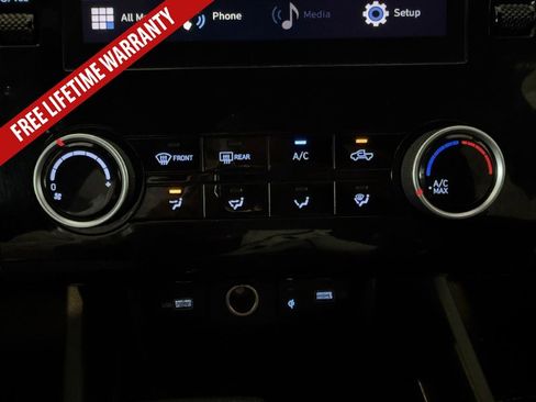 Used 2023 Hyundai Santa Cruz Night AWD/4WD image 38